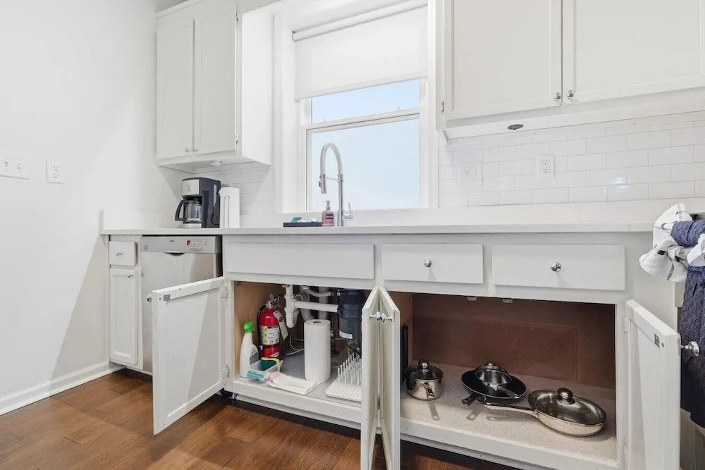 Apex Executive Apartments - 30th Ave