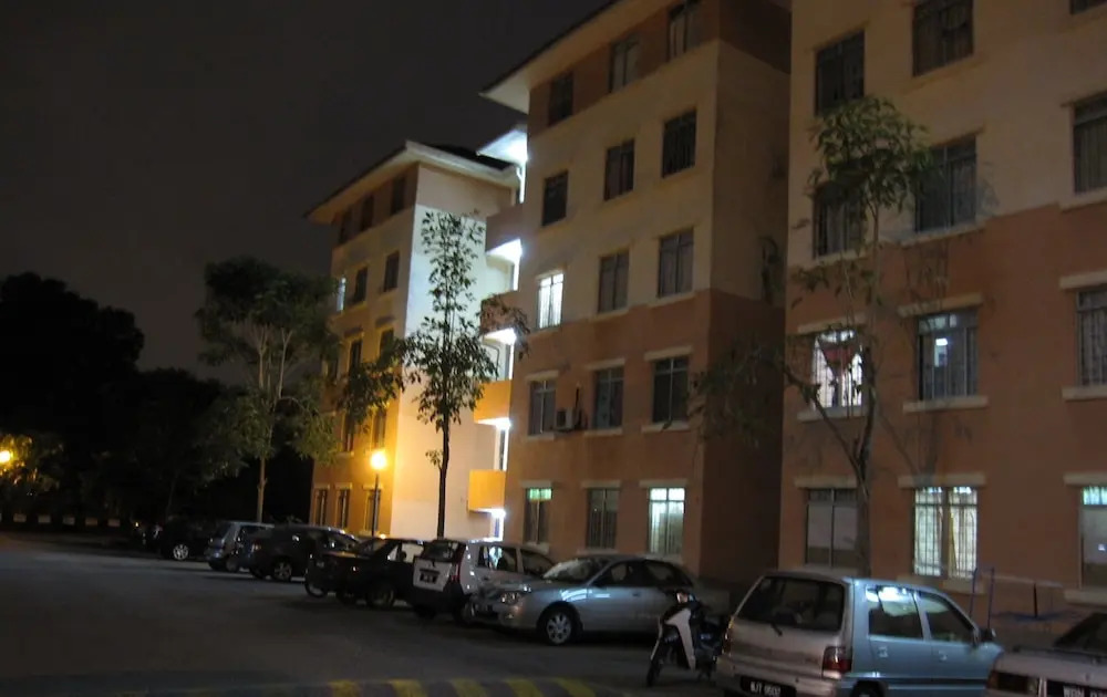 Teratai Homestay Suria Apartment