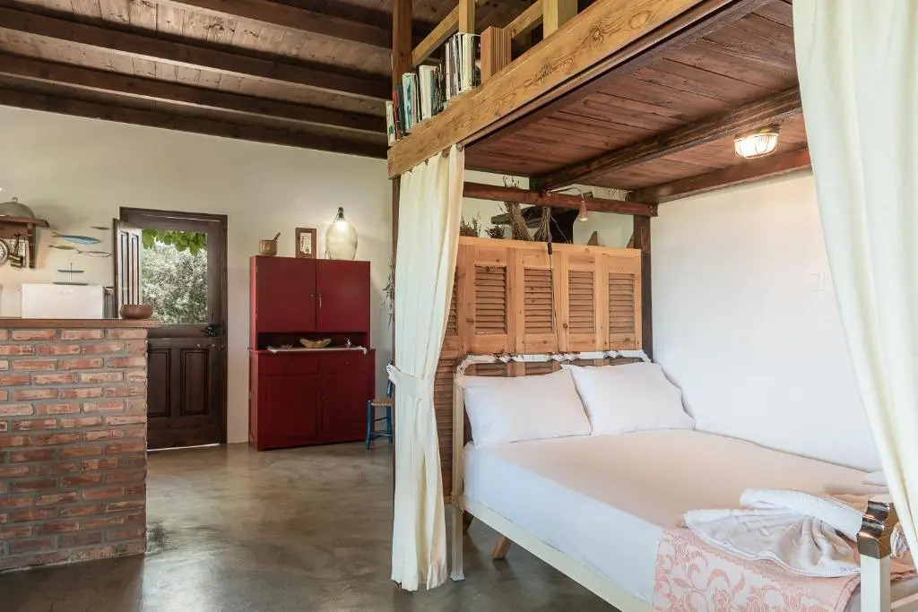 Sarris Home, country house with stunning view