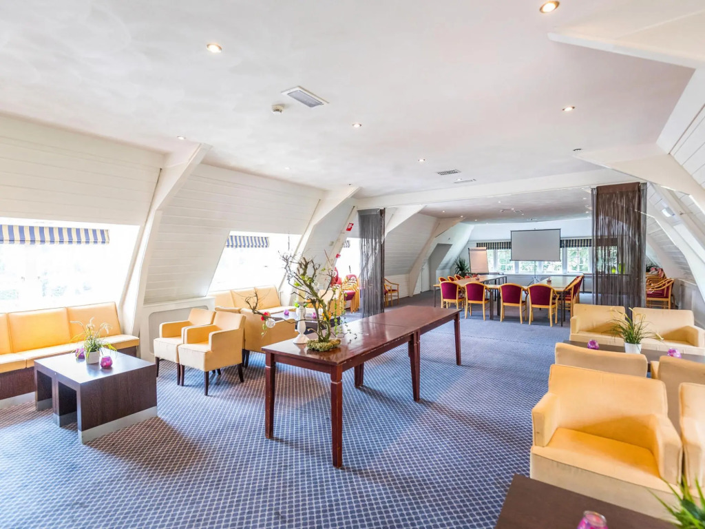 Nice chalet with a sauna and spa, in a holiday park near De Veluwe