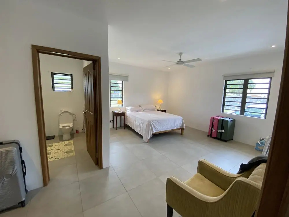 Charming 4-bed Villa in Beau Vallon
