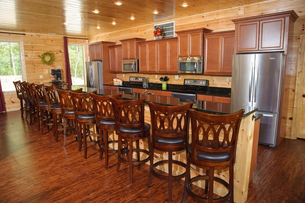 Sycamore Mansion 14 Bedroom Cabin by RedAwning