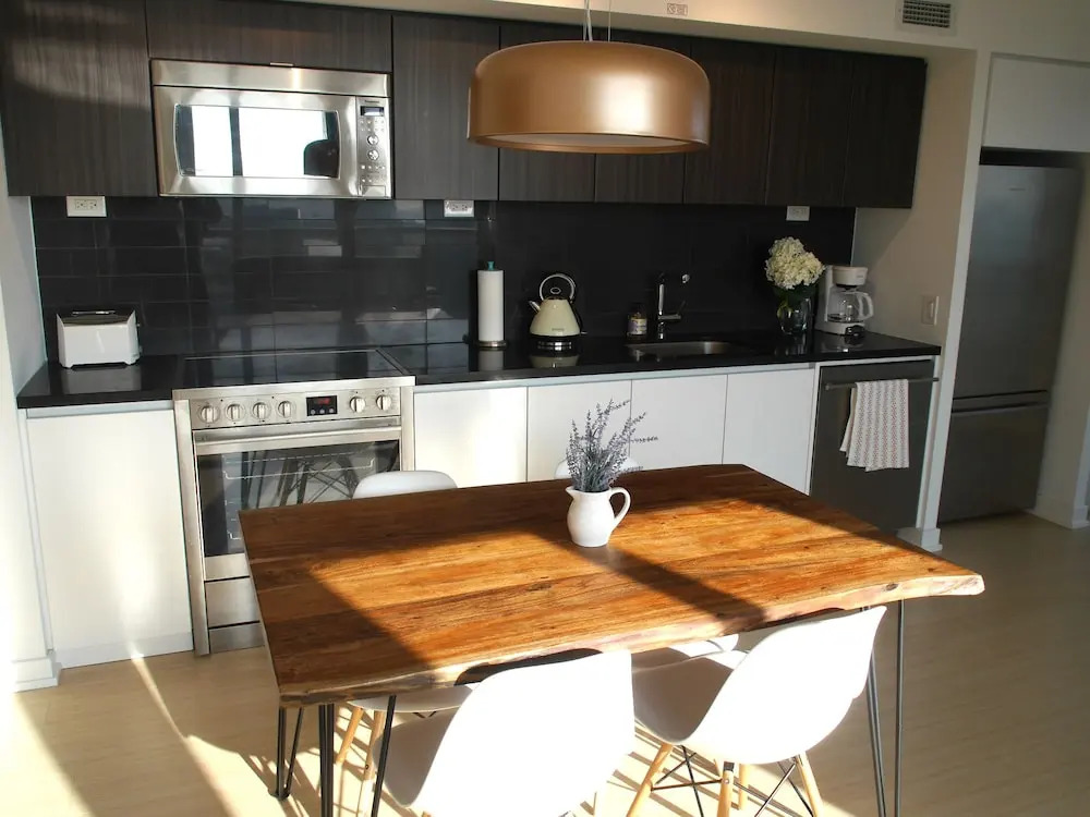 Spacious 3BR Forest Hill Unit