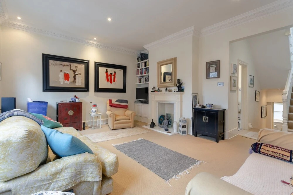 Charming 2 Bedroom Apartment Near Battersea