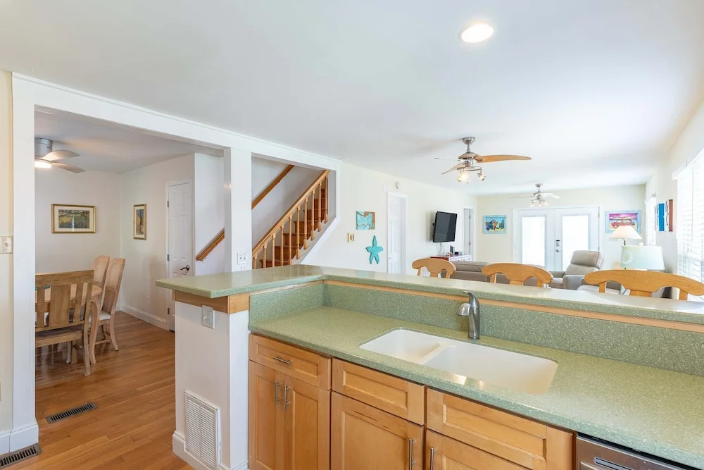 Sandys Beach House