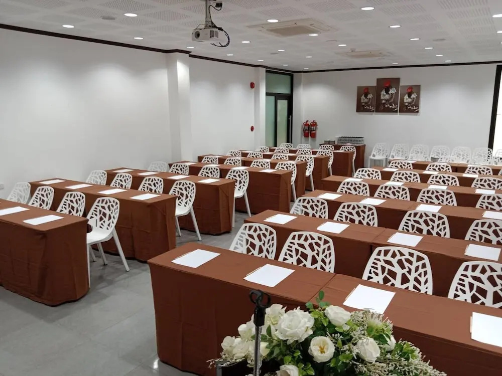 Lux Boutique Hotel