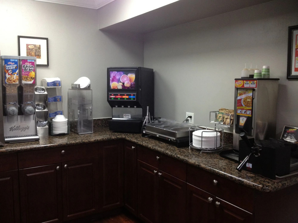 Destin Inn & Suites
