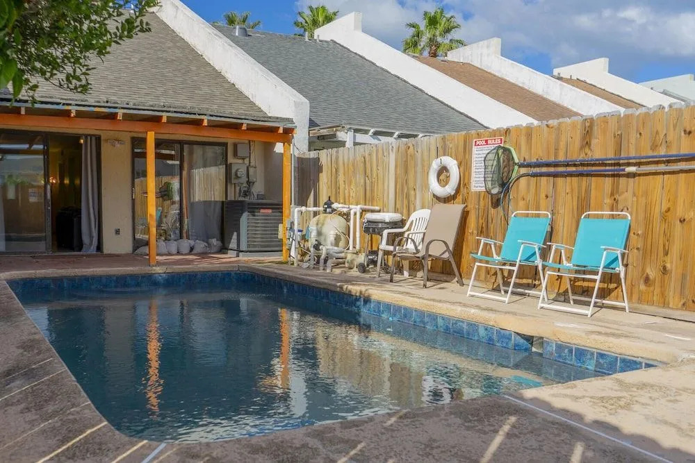 Sparky's Pool House