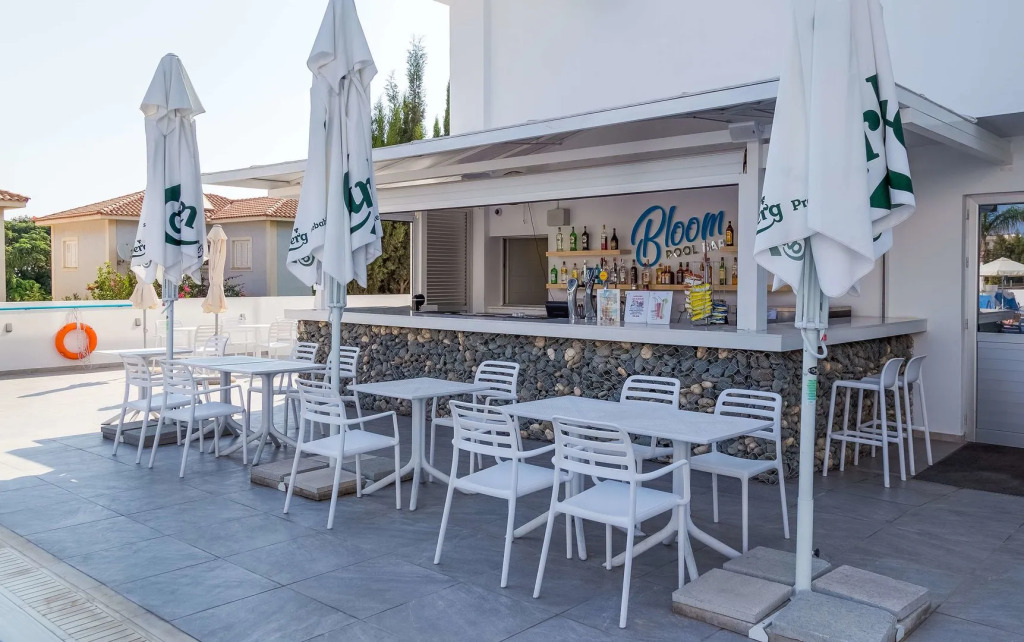 Protaras Plaza Hotel