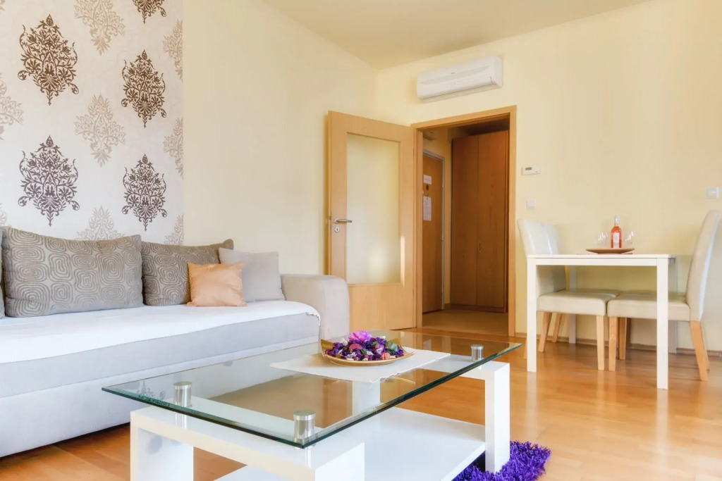 Trendy Deluxe Apartments