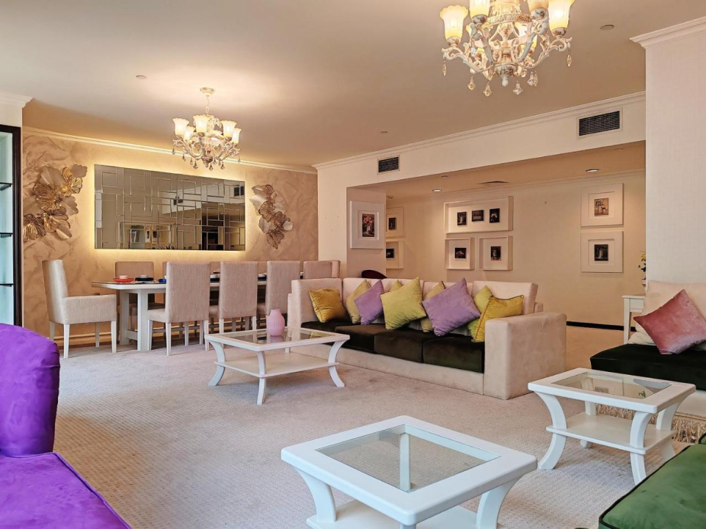 Dubai Marina beautiful apartment with water view