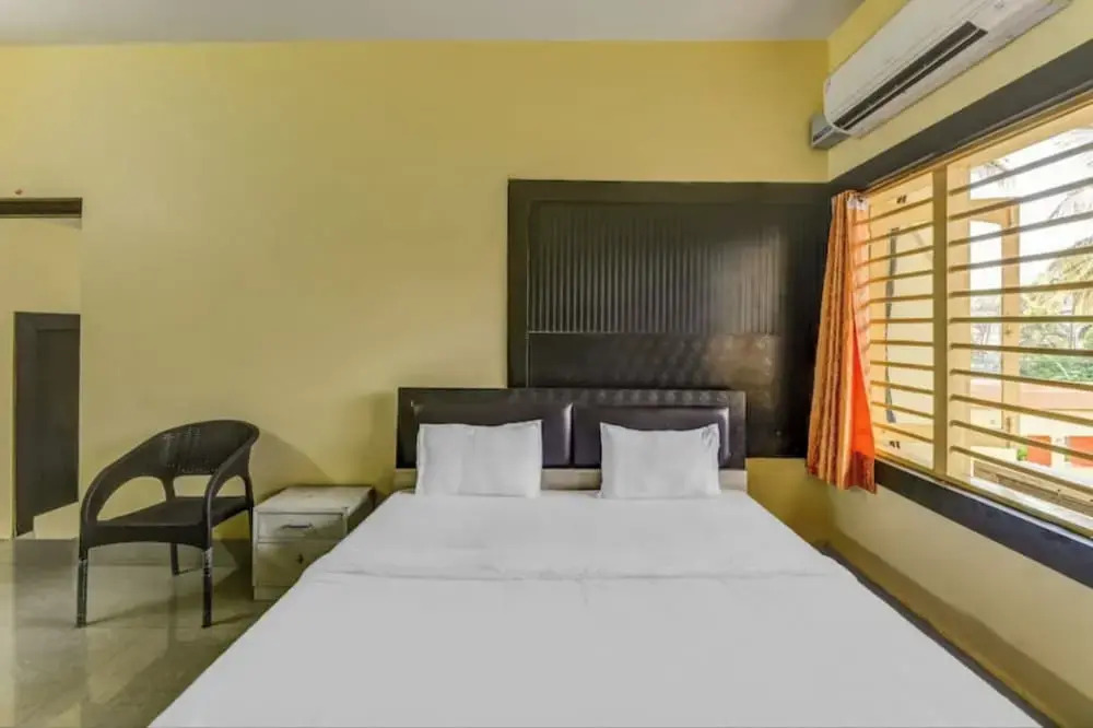 DhamStay Hotel Moon Near Niladri Beach
