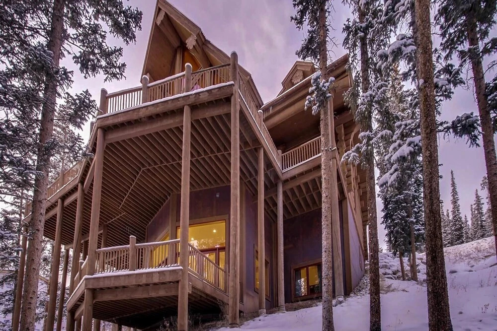 Goldenview Lodge