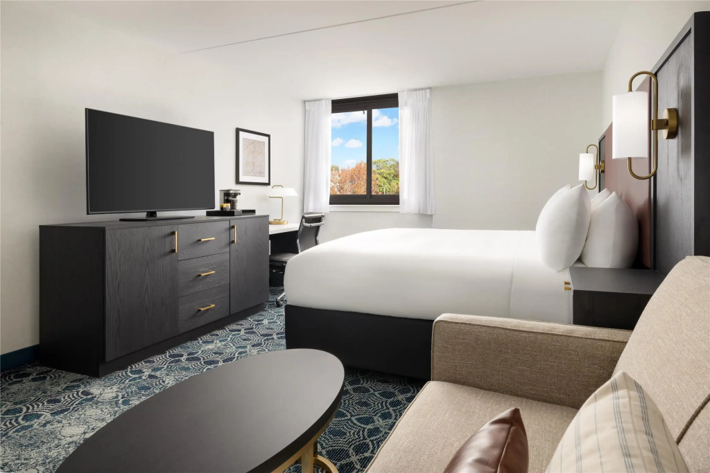Doubletree By Hilton Concord Downtown