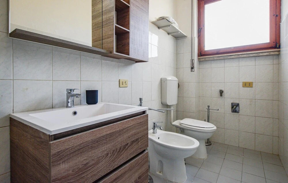 Beautiful Apartment in Viareggio With 2 Bedrooms and Wifi