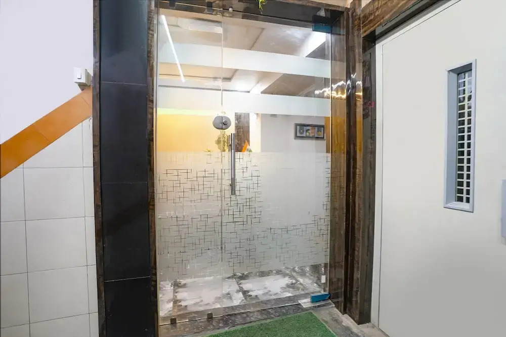 FabHotel Alpine I - Inside Shivani Avenue