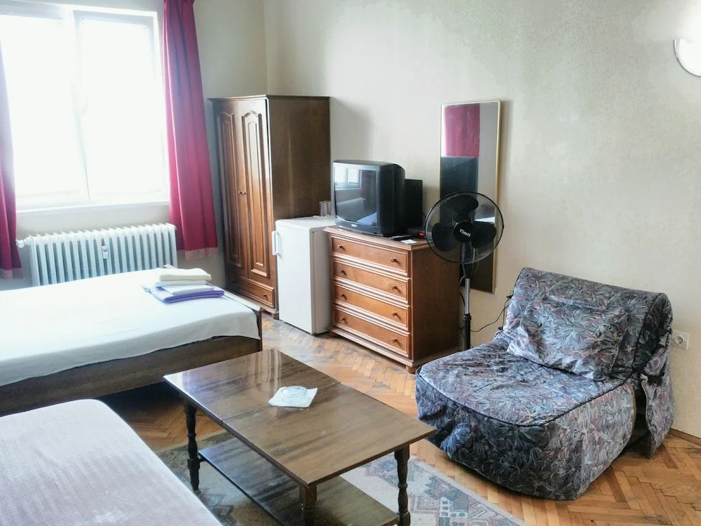 Repos Guest Rooms