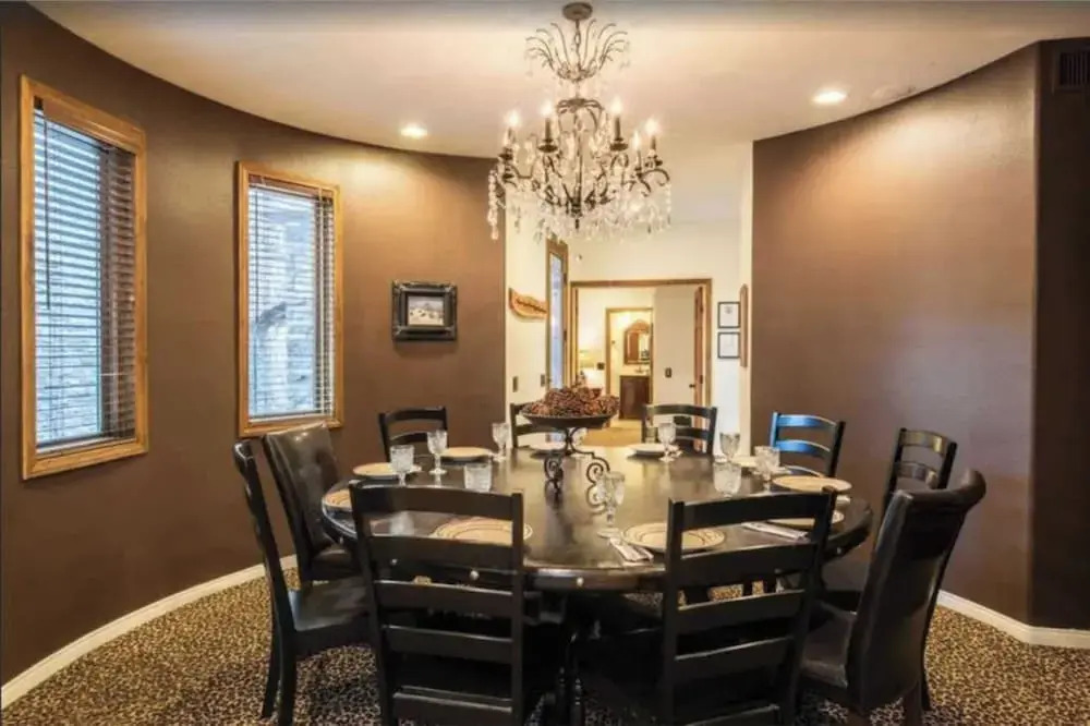 Walk to Lake 6BR Cabin w/ Game Room, Hot Tub Big Bear Castle