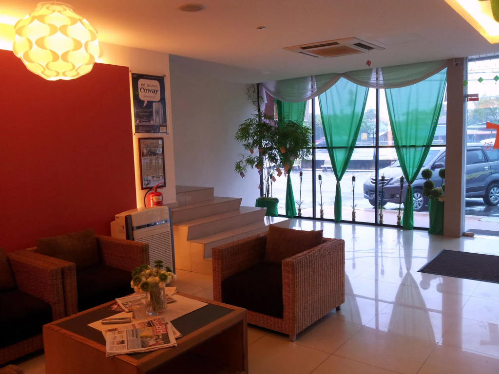 T Hotel Tandop