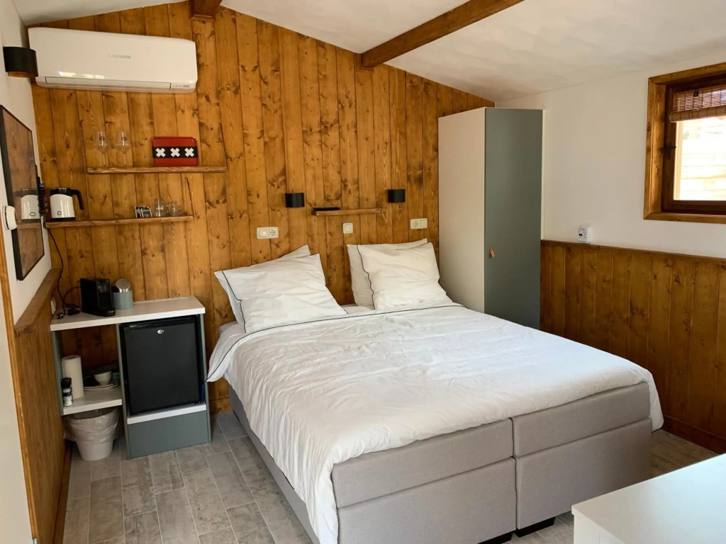 B&B Diemerplein