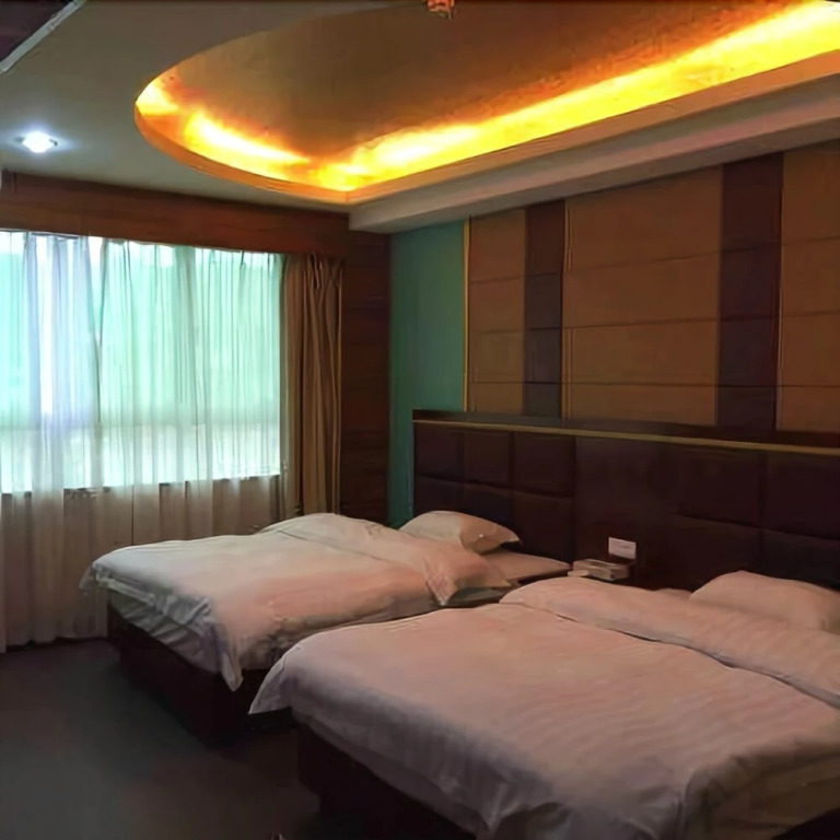 Xianglong Hotel