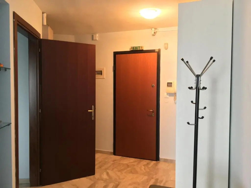 Office-Studio Theoxaris