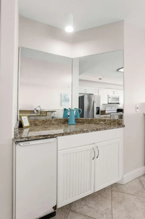 Grand Pointe 411 3 Bedrooms 3 and a Half Baths Direct Beach Front