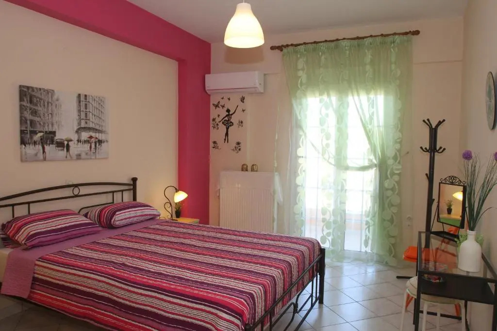 Tritsa House, 3-bedroom apt next to Corfu Town and airport