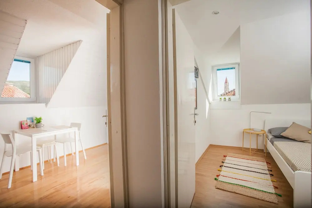 Top floor apartment