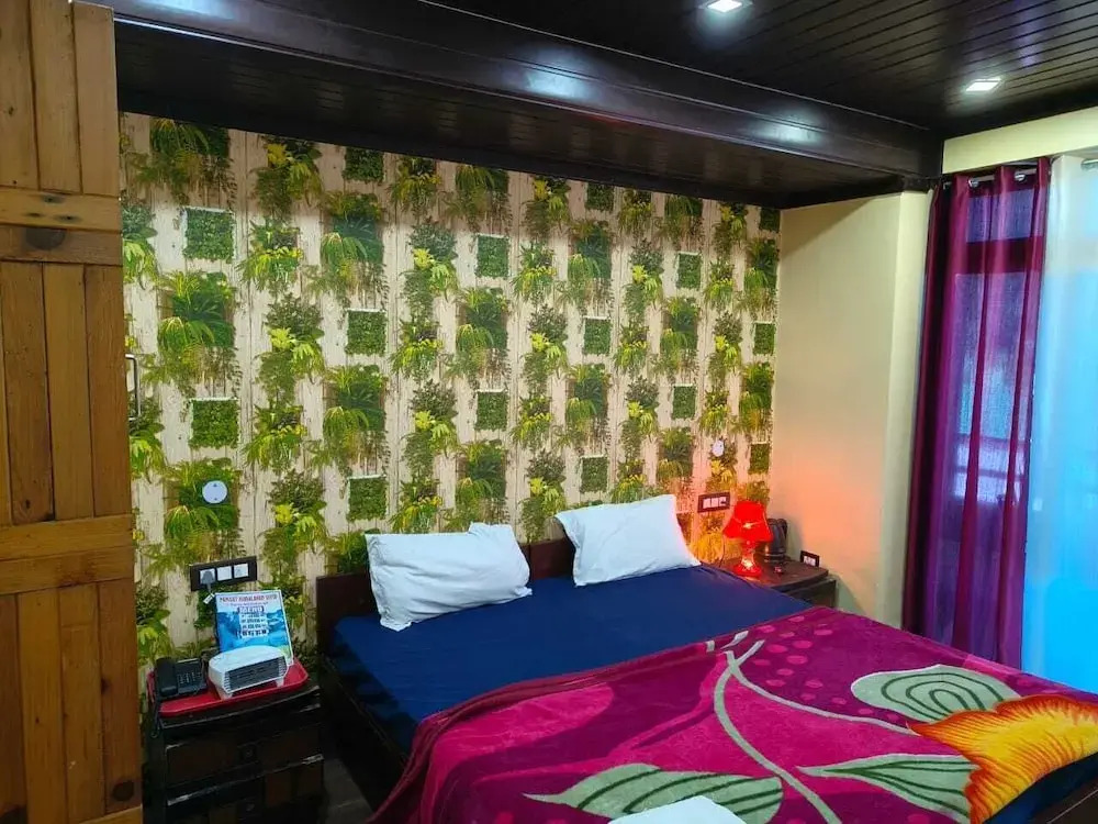 The Oak Trails Eco Lodge