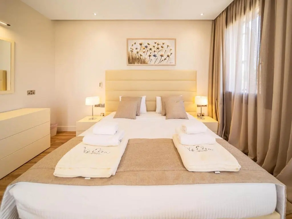 Villa Elea, New Deluxe Golf Villa at Aphrodite Hills - 6 Bedrooms, 7 Bathrooms