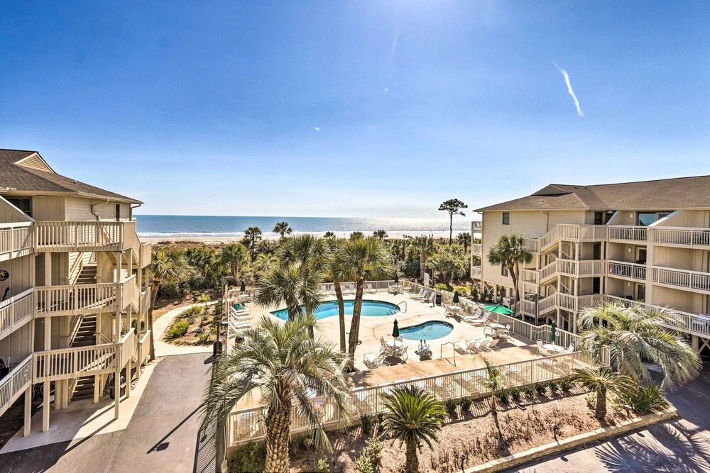 Hilton Head Island Condo w/ Coligny Beach Access!