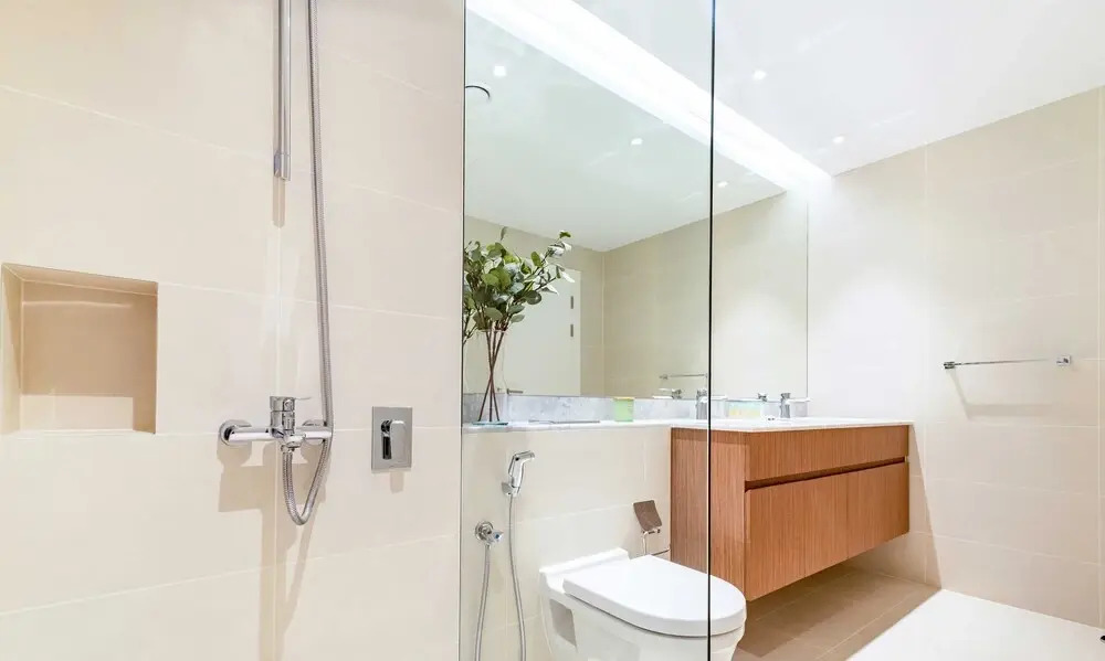 Lux  The La Rive Sea View Suite