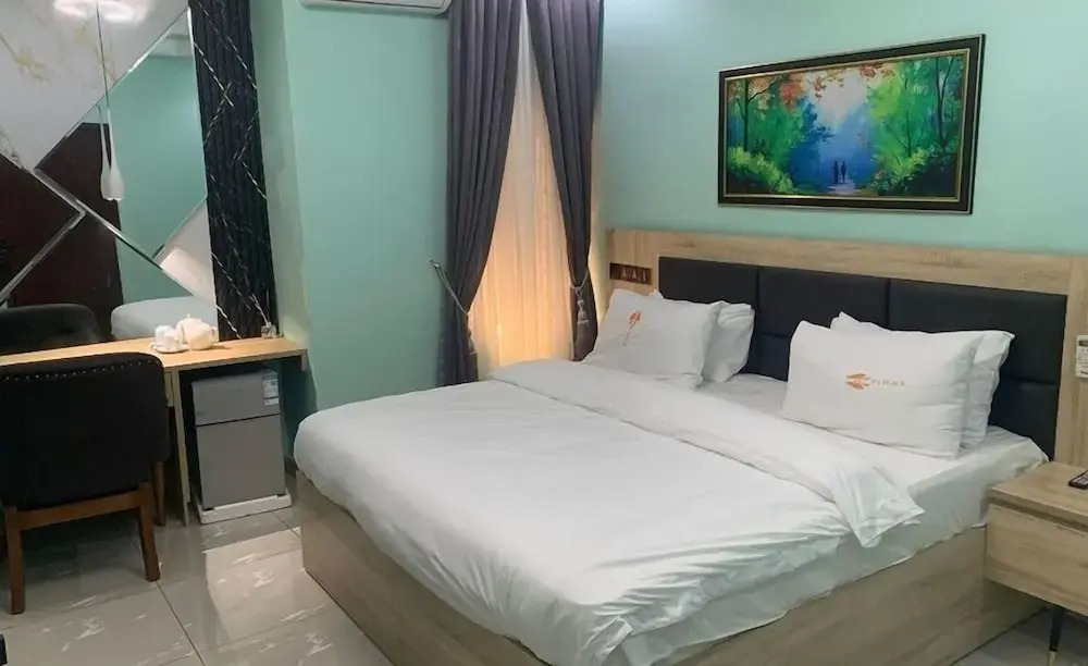 P1 Place Hotel