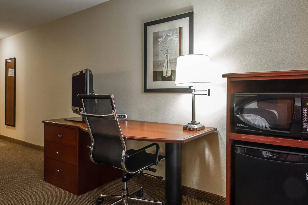 Sleep Inn & Suites Madison - Monona