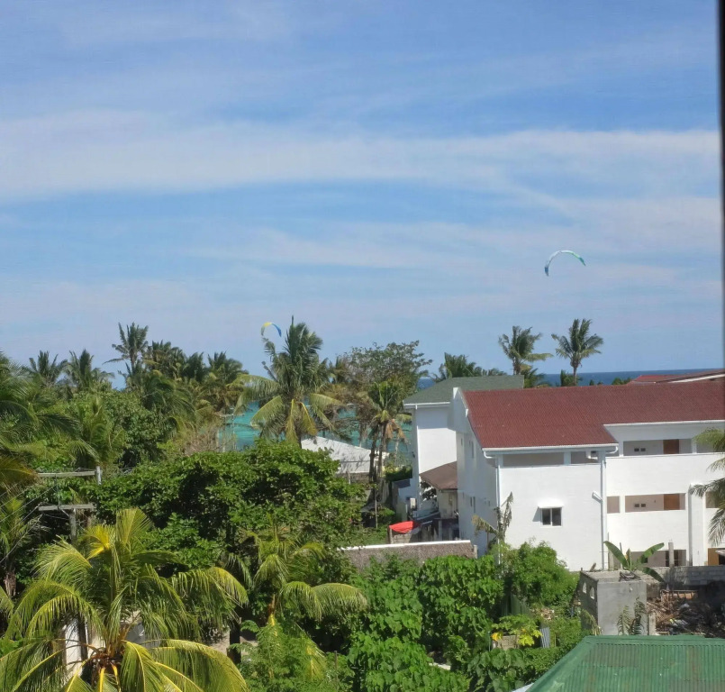 MNL Beach Hostel Boracay