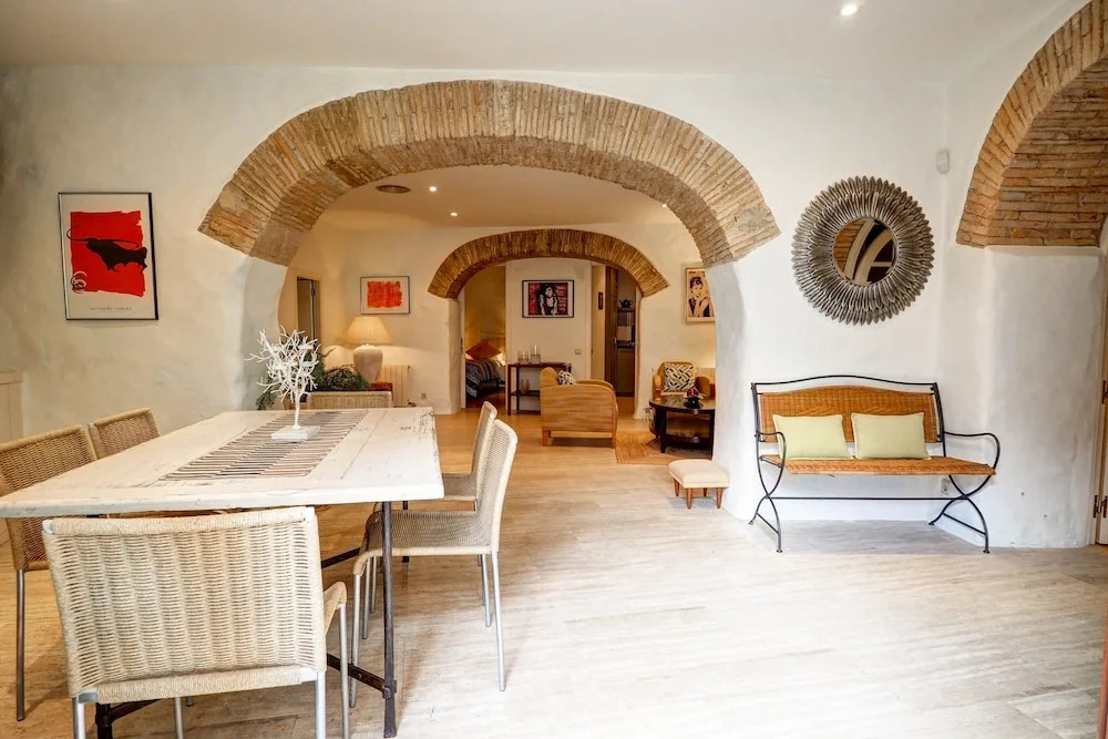 Casa Cava