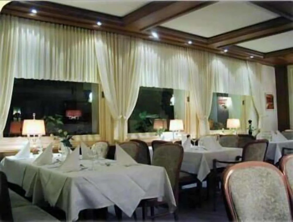 Hotel Adler