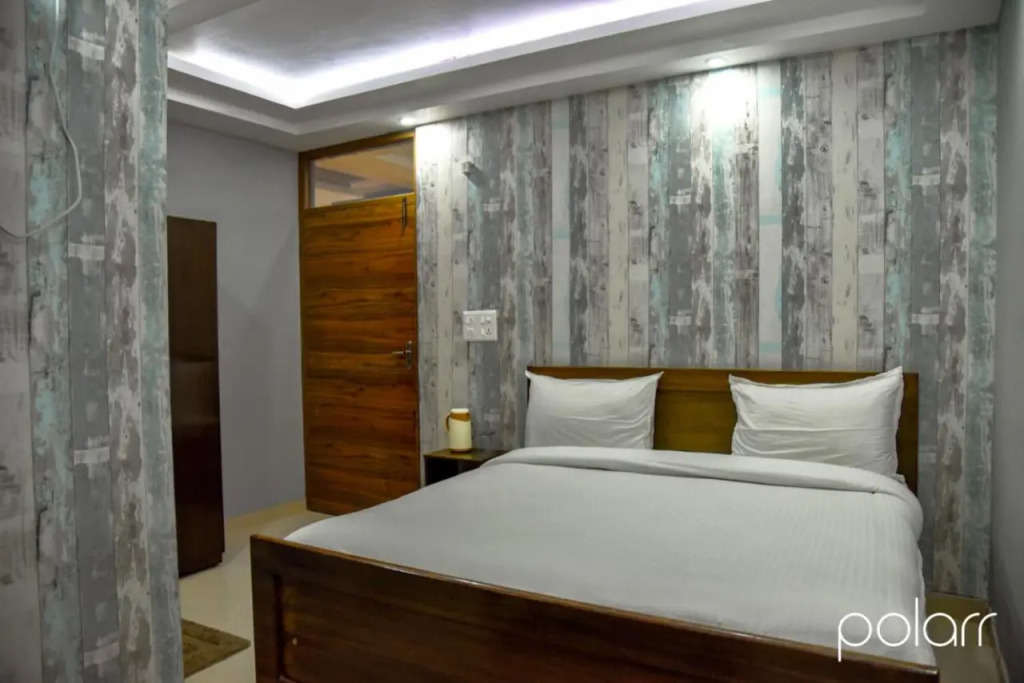 Paradise Inn