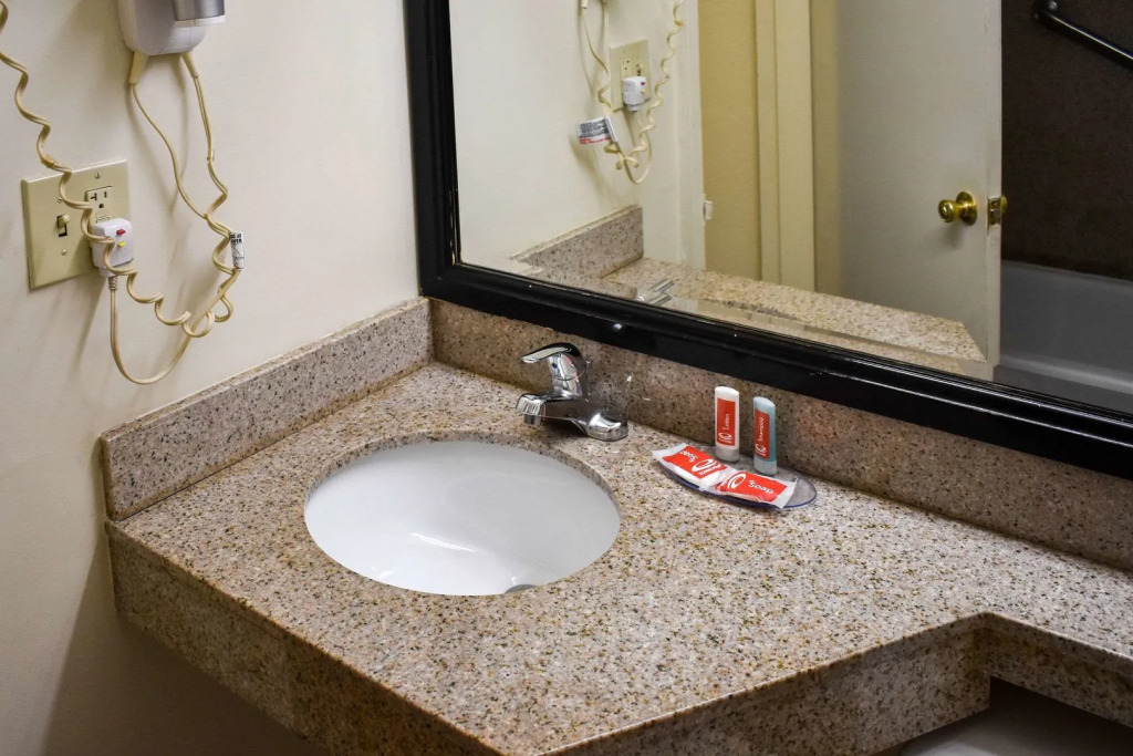 MHO Hotel Bordentown