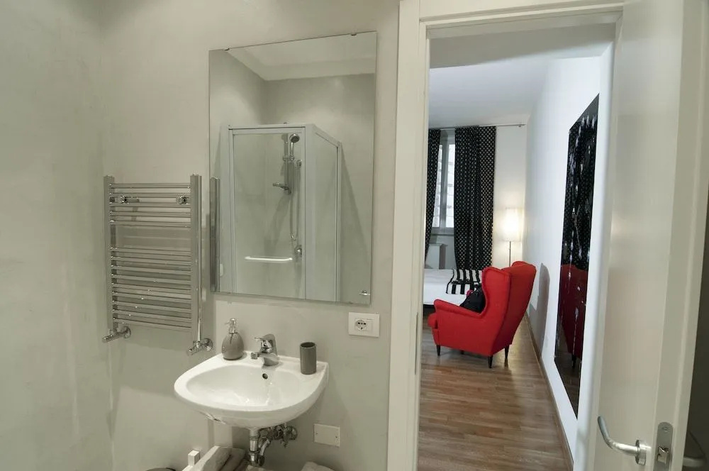 Spacious and very central apartment