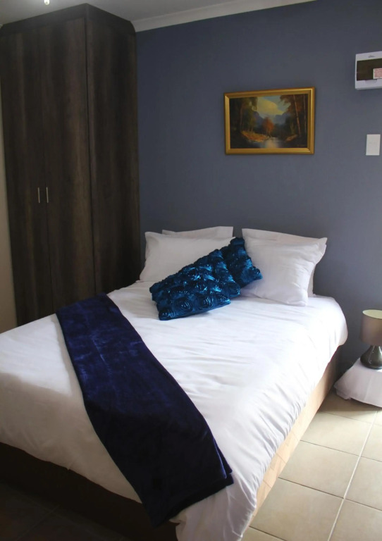Sir James Self Catering