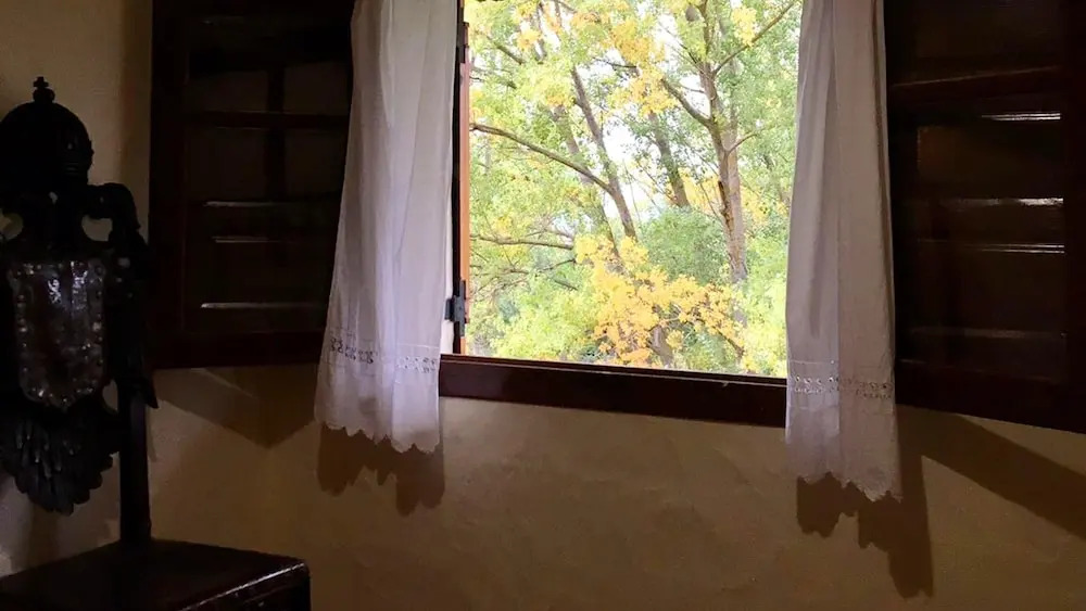 Charming House in Villasur de Herreros with Lake View