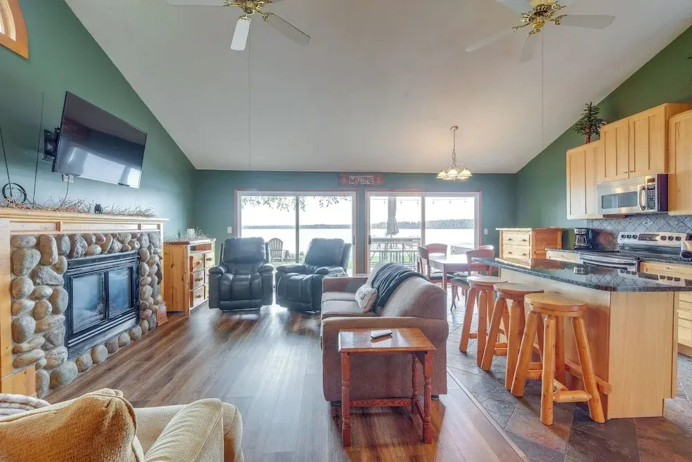 Kalkaska Retreat: Private Hot Tub, Dock, Fireplace