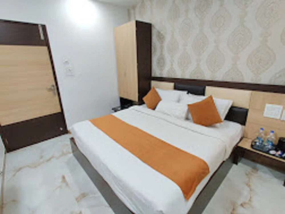Hotel A Star-50m away from Golden Temple
