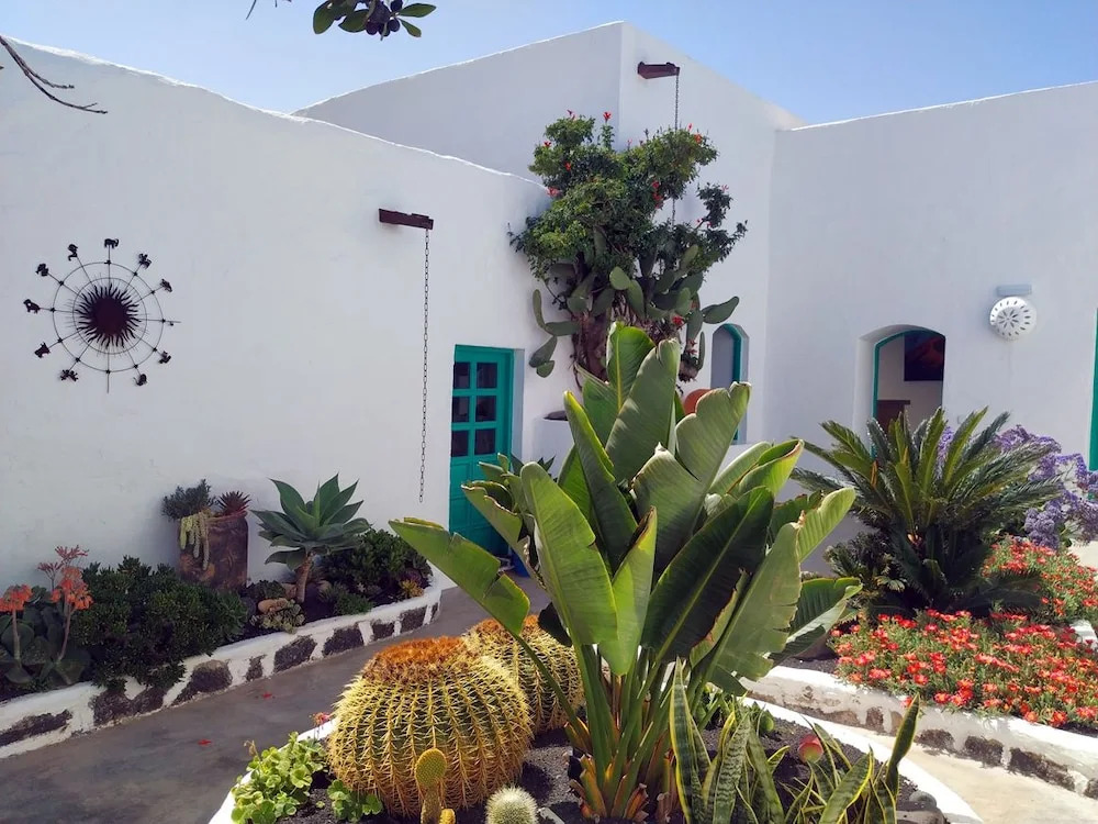 Los Lirios Hotel Rural
