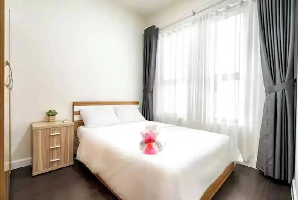 Vivian Boutique The Botanica Residence