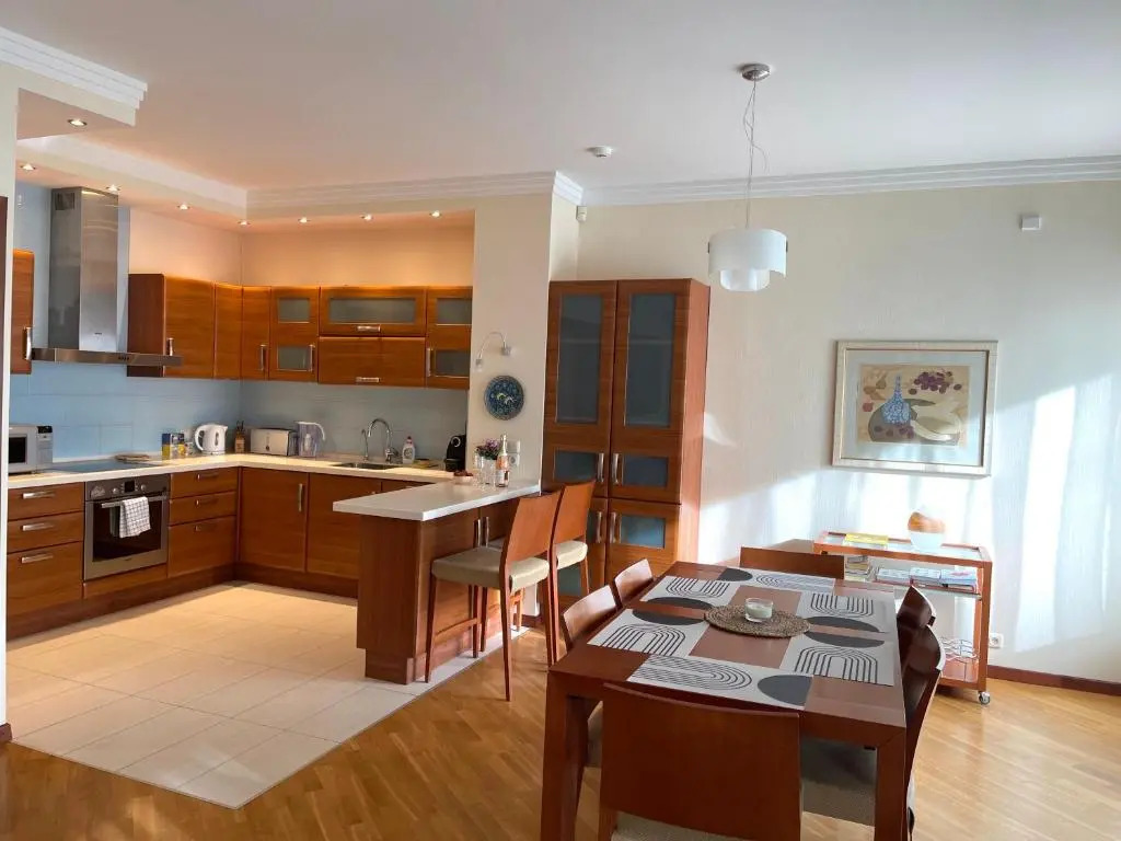 5th Line Apartment, 300m to the beach