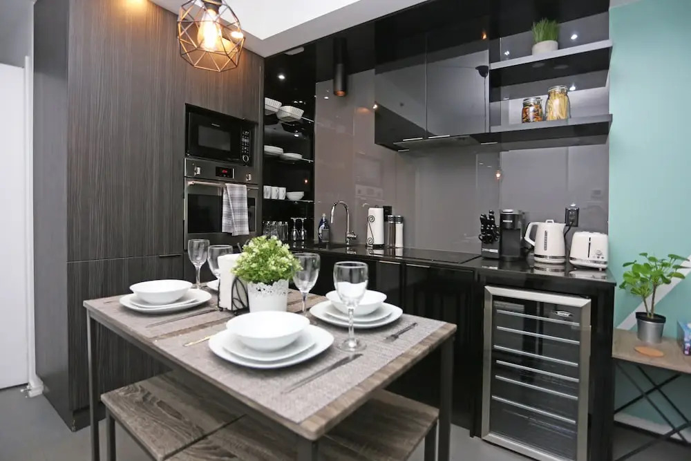 Marvelous 2 Bdrm in Downtown Toronto