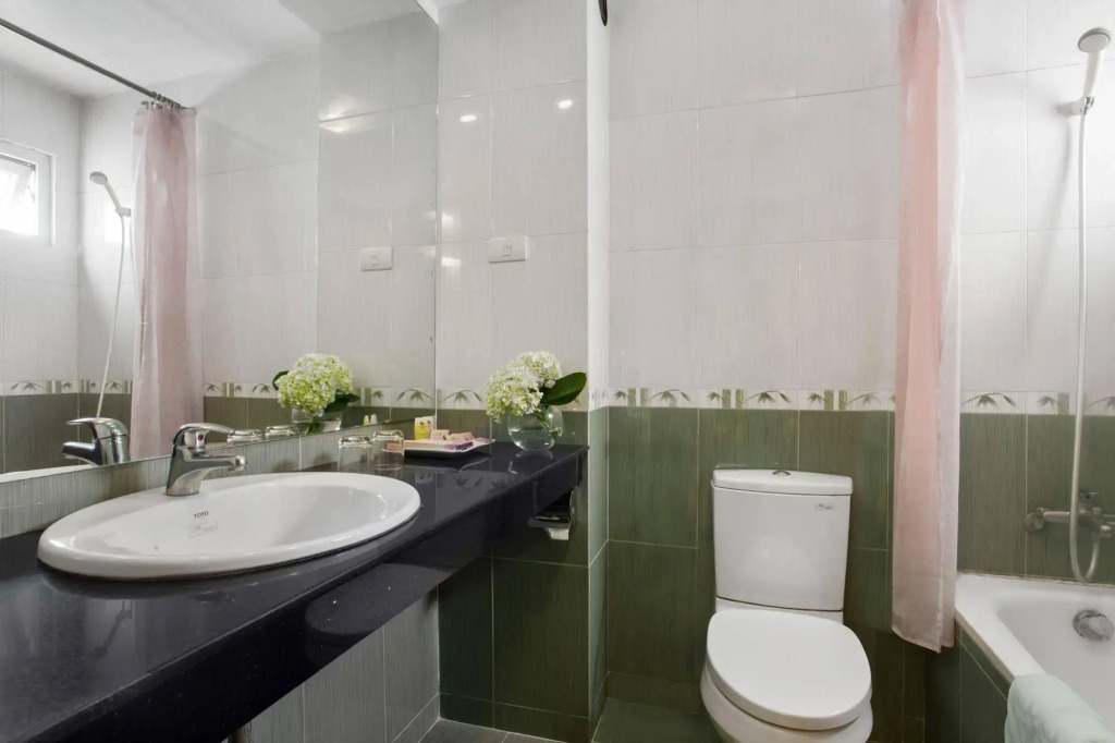 A25 Premium Hotel - 12 Phố Huế